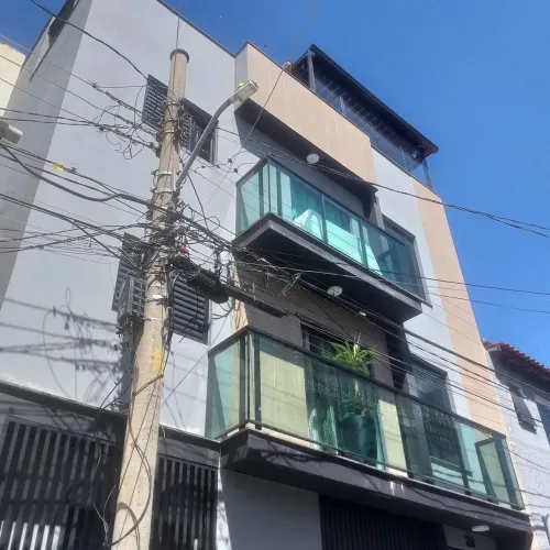 Apartamento Térreo para aluguel  50 mts uteis 2 dormitórios e Quintal - Vila Mazzei