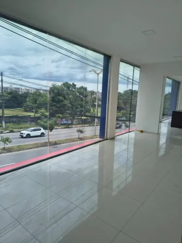 Alugo sala comercial para escritório, 1 andar de prédio no CJ Águas Claras, Av. Principal
