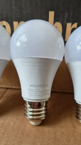 3 Lâmpadas Inteligentes RGB Wi-Fi - Alexa e Google Home