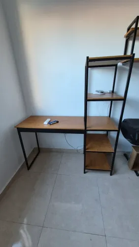 Mesa Escrivaninha com estante