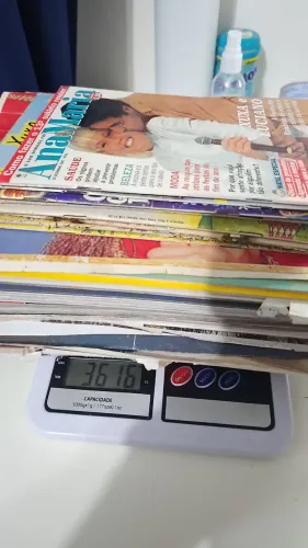 Coleção de materiais da Xuxa: revistas, recortes, poster, jornais + Brinde