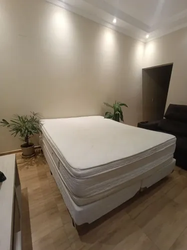 VENDO CONJUNTO CAMA BOX QUEEN