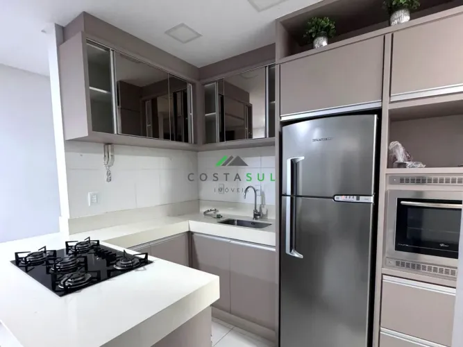 Apartamento Térreo com Suíte, Churrasqueira e Garagem Coberta