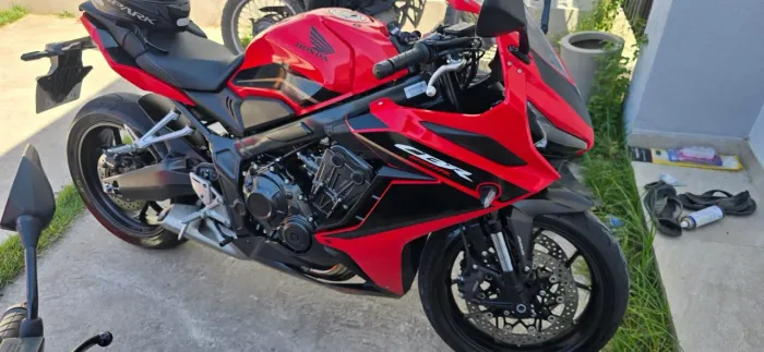 CBR 650 R NOVÍSSIMA 