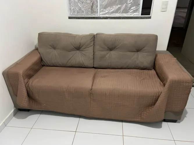 Vende Sofá