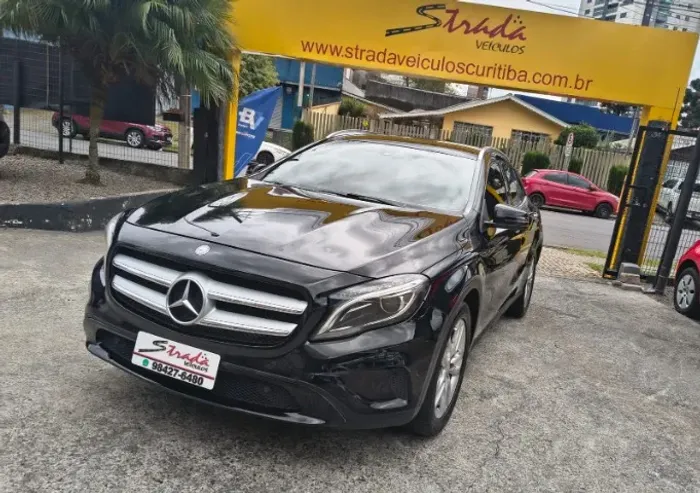 Mercedes-Benz GLA 200 Adv. 1.6/1.6 TB 16V Flex Aut. 2015