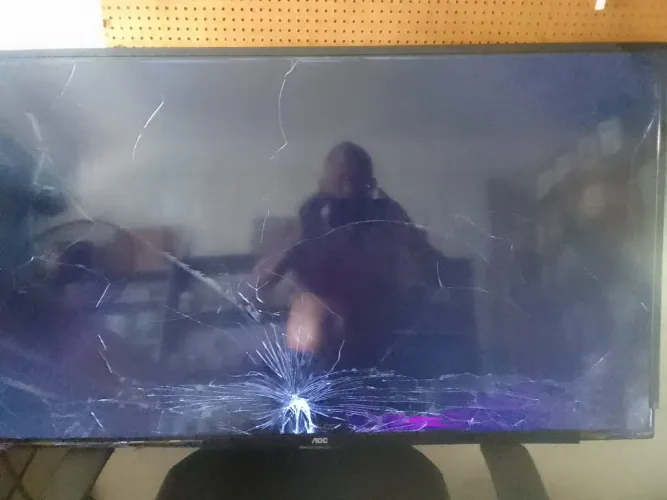Tv AOC 43 retirada de pecas
