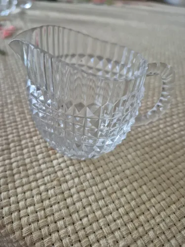Jarrinha em vidro para suco de limão ou molhos