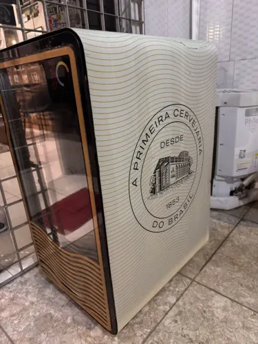 Cervejeira/Frigobar Bohemia de 100 litros