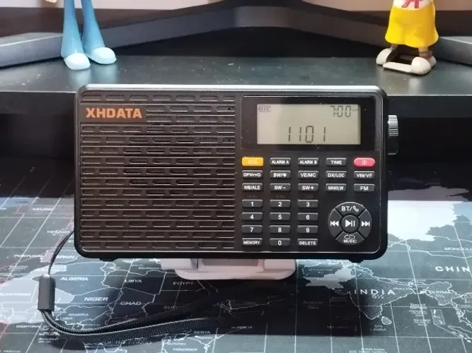 Rádio XHDATA D-109WB com brinde (Leia a Descrição)
