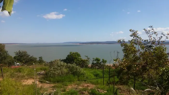 Terrenos com documentação completa em Três Marias MG, próximos à represa Lago Azul