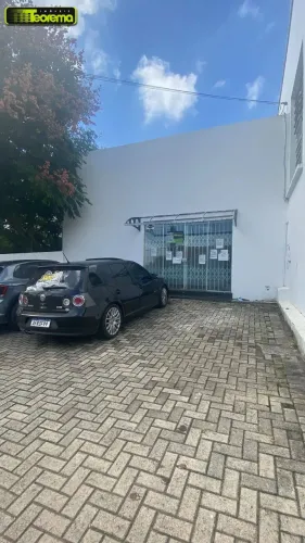 SALA COMERCIAL PARA ALUGAR - EM FRENTE AO BANCO ITAU