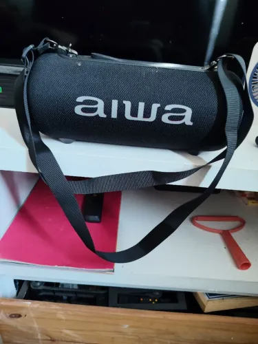 Caixa de som Aiwa novinha