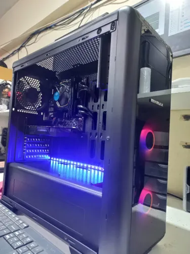 PC GAMER - TECLADO E MONITOR INCLUSO