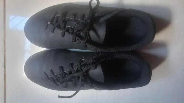 Chuteira Nike tamanho 36