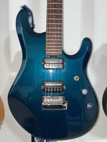 Music man John Petruci Jp6