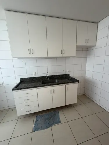 ALUGO APARTAMENTO 3/4 COM SACADA NO CONDOMÍNIO PARQUE RESIDENCIAL BEIRA RIO