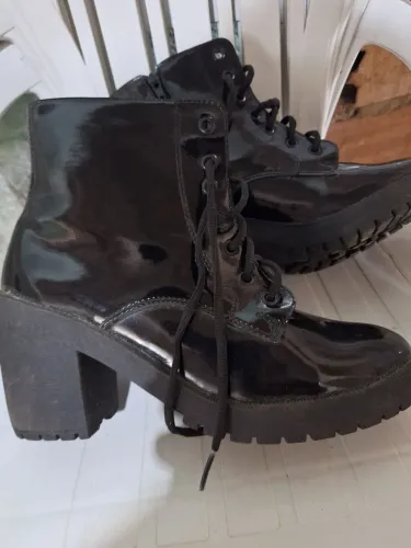 Bota