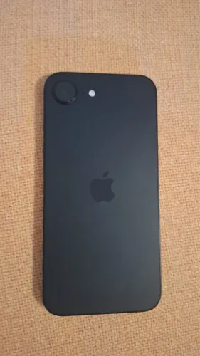 iPhone 16e - 4 meses de uso