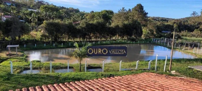 Chácara com 3 dormitórios à venda, 6000 m² por R$ 850.000,00 - Centro - Mogi das Cruzes/SP