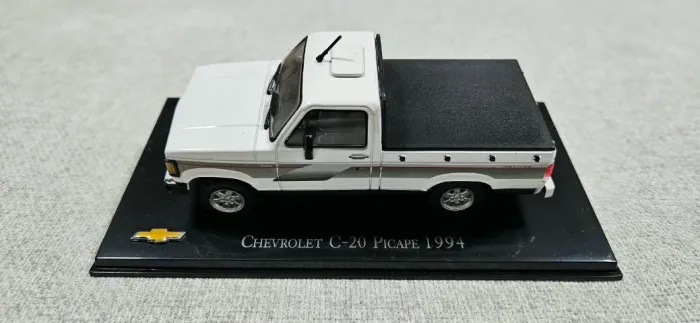Chevrolet C-20 Picape - 1994 - Miniatura Chevrolet Collection Salvat