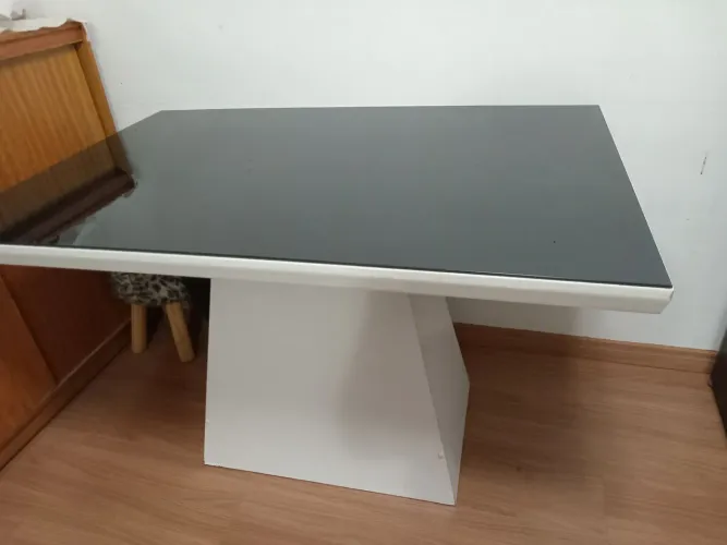 Vende_se mesa