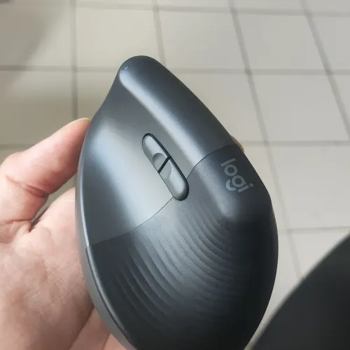 Mouse Sem Fio Logitech Lift Left 4000 Dpi 6 Botões Usb Preto Grafite