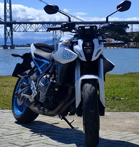 2025 Suzuki GSX 8s
