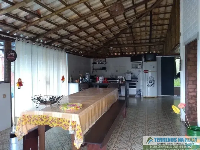 Sítio em Itatiaiuçu muita água BEM LOCALIZADO 70 km de BH