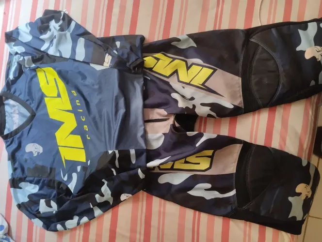 Conjunto motocross IMS