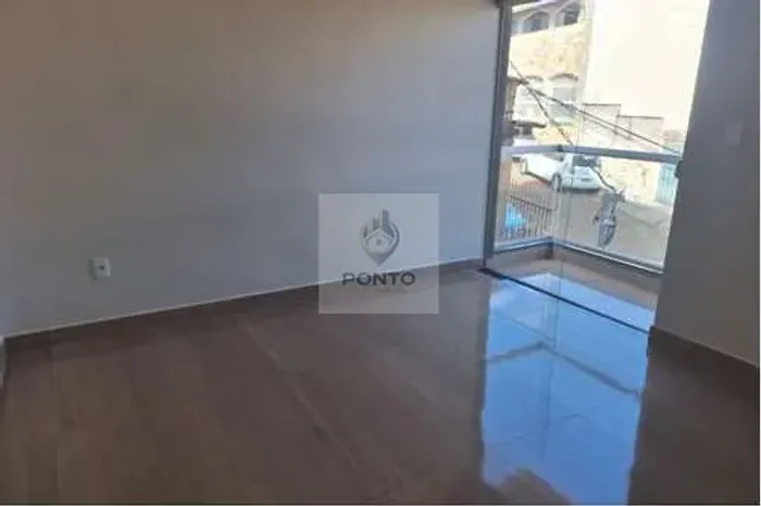 EXCELENTE APARTAMENTO NO BAIRRO MUSEU!