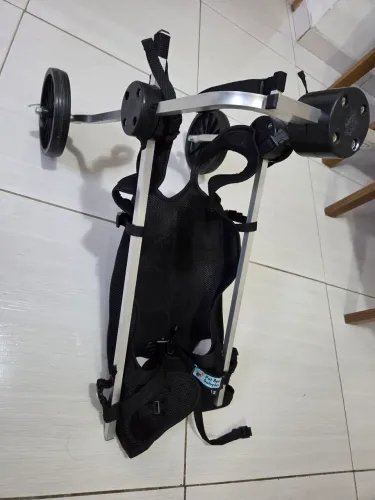 Cadeira de rodas para cachorros - Tamanho M