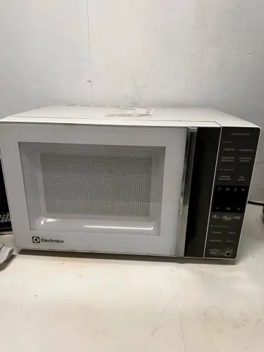 Microondas Electrolux 23L