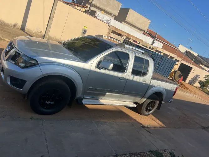 Nissan Frontier S CD 4X2 2.5 TB Diesel 2014