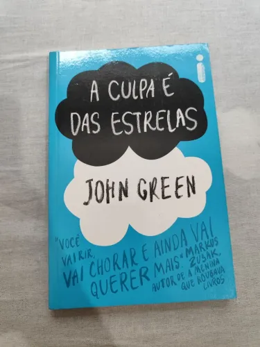 Livro "A culpa é das estrelas"