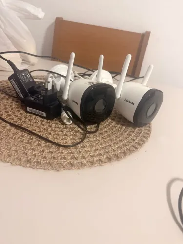 Câmera Inteligente Wi-Fi iM5 SC Full HD Branca Intelbras