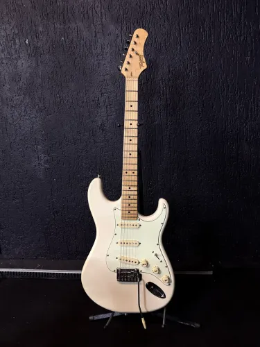 Guitarra Tagima T635 ( a mais procurada )