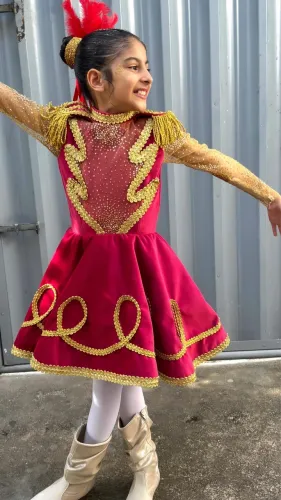 Roupa desfile cívico infantil feminino