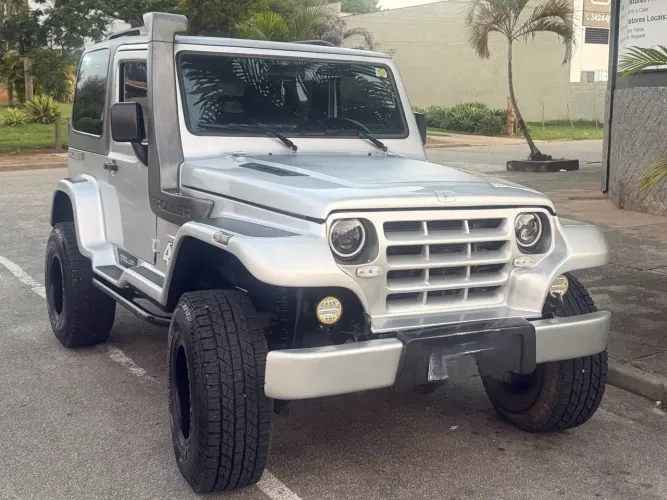 Troller T-4 4X4 3.0 TB Int. Cap. Rígida Diesel 2006