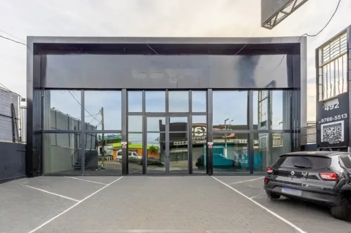 Ponto Comercial/Loja para Aluguel no Bairro São João com 260 m² de Área Útil