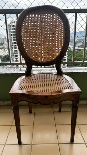 Cadeira de Madeira com Palhinha