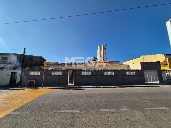 Casa com 3 quartos no bairro Parquelândia em Fortaleza, CE