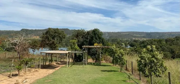 Casa no lago - Rancho de Pesca e Lazer - Corumba 4 - Abadiânia 