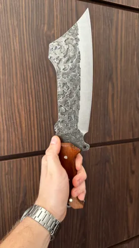 Faca Artesanal para Churrasco em Aço Carbono 