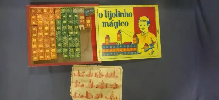 Brinquedo vintage - O tijolinho mágico - década de 60 - Brinquedo de montar para coleciona