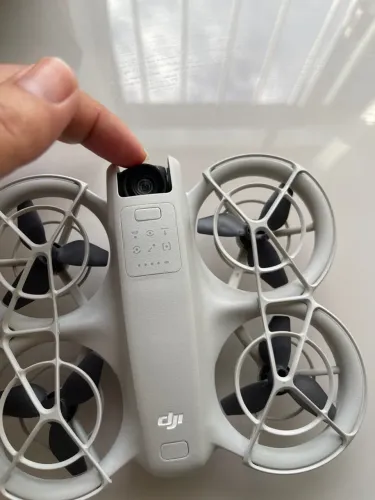 Drone dji NEO