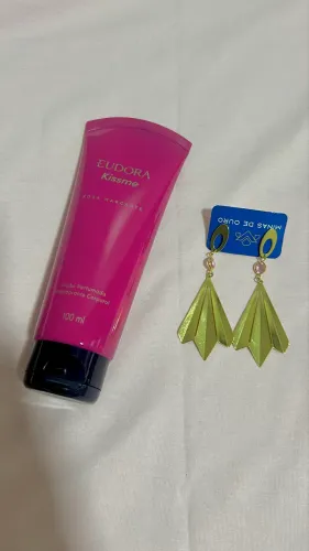 Perfumaria e joias