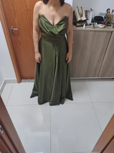 Vendo vestido de festa verde oliva usado uma vez