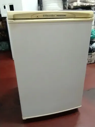 Frigobar Eletrolux - muito bom!