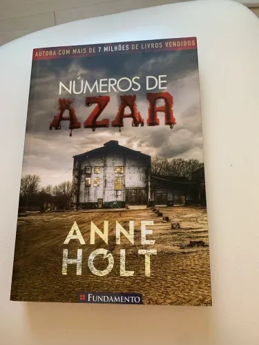 Livro numeros de azar (Anne Holt)